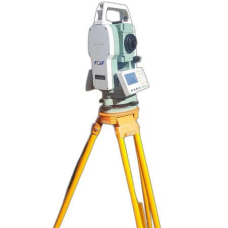 Total Station RTS 102 Complete with Tripod and Prism/Prism Pole